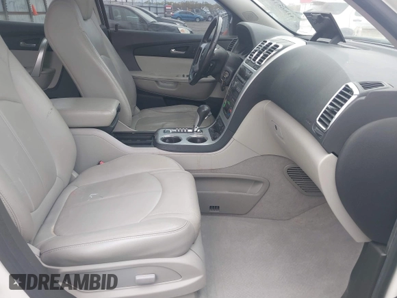 2011 GMC Acadia SLT1 with VIN 1GKKRRED1BJ201468, listed as a IAAI auction lot 41865106 with 210,244 mi miles. Bid and sale history available at carsss.com. Image 5.