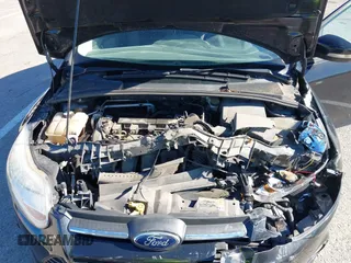 2013 Ford Focus SE with VIN 1FADP3F27DL183804, listed as a IAAI auction lot 40899670 with 66,352 mi miles. Bid and sale history available at carsss.com. Image 10.