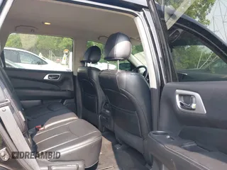 2019 Nissan Pathfinder SV with VIN 5N1DR2MM3KC598534, listed as a IAAI auction lot 42403130 with 117,213 mi miles and . Bid and sale history available at DreamBid. Image 8.
