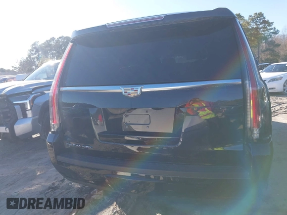 2016 Cadillac Escalade ESV Premium Collection z VIN 1GYS4JKJ5GR318883, wystawiony jako IAAI lot #41452493 z przebiegiem 194 058 mil mil oraz . Historia ofert i sprzedaży dostępna na DreamBid. Obrazek 16.
