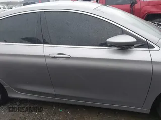 2015 Chrysler 200 C with VIN 1C3CCCCG4FN509765, listed as a IAAI auction lot 41080368 with 86,378 mi miles and . Bid and sale history available at carsss.com. Image 13.