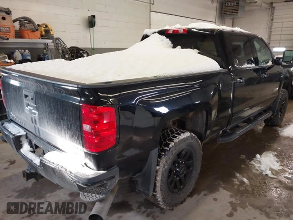 2019 Chevrolet Silverado 2500HD LTZ with VIN 1GC1KTEY6KF267304, listed as a IAAI auction lot 41394062 with 108,179 mi miles. Bid and sale history available at carsss.com. Image 4.