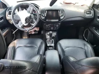 2019 Jeep Compass High Altitude z VIN 3C4NJDCB9KT754494, wystawiony jako Copart lot #63302005 z przebiegiem 82 620 mil mil oraz Szkoda całkowita • Salvage title. Historia ofert i sprzedaży dostępna na DreamBid. Obrazek 8.