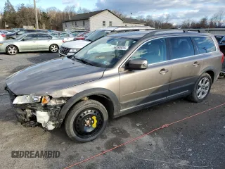 2010 Volvo XC70 3.0T with VIN YV4992BZXA1082364, listed as a Copart auction lot 86880924 with 161,107 mi miles and Salvage Title. Bid and sale history available at DreamBid. Image 1.