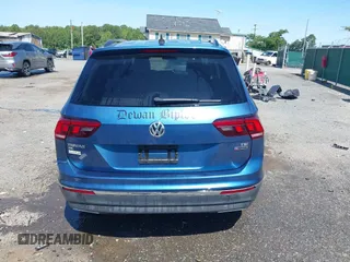 2018 Volkswagen Tiguan SEL with VIN 3VV2B7AX9JM143441, listed as a IAAI auction lot 42351115 with 160,646 mi miles and . Bid and sale history available at DreamBid. Image 16.
