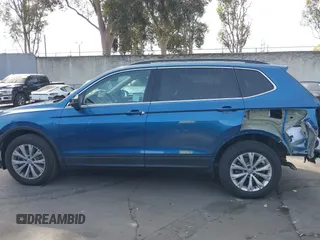 2019 Volkswagen Tiguan SE with VIN 3VV3B7AX2KM067907, listed as a IAAI auction lot 41841360 with 19,269 mi miles and . Bid and sale history available at DreamBid. Image 15.
