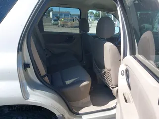 2004 Ford Escape XLT с VIN 1FMYU03154KB49571, выставлен на аукционе IAAI как лот 42055325 с пробегом 213 680 миль миль и . История ставок и продаж доступна на DreamBid. Изображение 8.