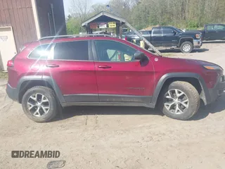 2018 Jeep Cherokee Trailhawk с VIN 1C4PJMBX1JD619990, выставлен на аукционе IAAI как лот 42240308 с пробегом Не указан миль и . История ставок и продаж доступна на DreamBid. Изображение 14.