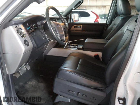 2017 Ford Expedition Limited z VIN 1FMJU1KT4HEA08201, wystawiony jako Copart lot #62780925 z przebiegiem 107 292 mil mil oraz Szkoda całkowita • Salvage title. Historia ofert i sprzedaży dostępna na DreamBid. Obrazek 7.