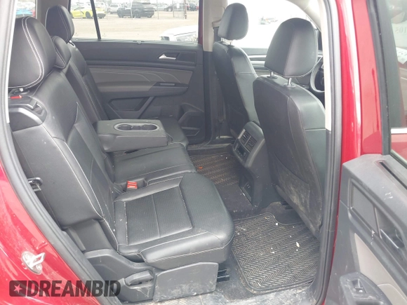 2021 Volkswagen Atlas SE z VIN 1V2HR2CAXMC574861, wystawiony jako IAAI lot #42139105 z przebiegiem 61 098 mil mil oraz . Historia ofert i sprzedaży dostępna na DreamBid. Obrazek 8.