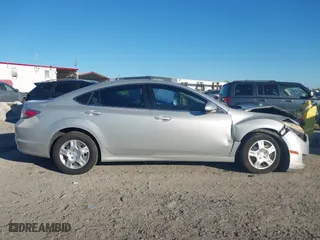 2009 Mazda Mazda6 i Sport with VIN 1YVHP81A895M20622, listed as a IAAI auction lot 41834764 with 182,058 mi miles. Bid and sale history available at carsss.com. Image 13.