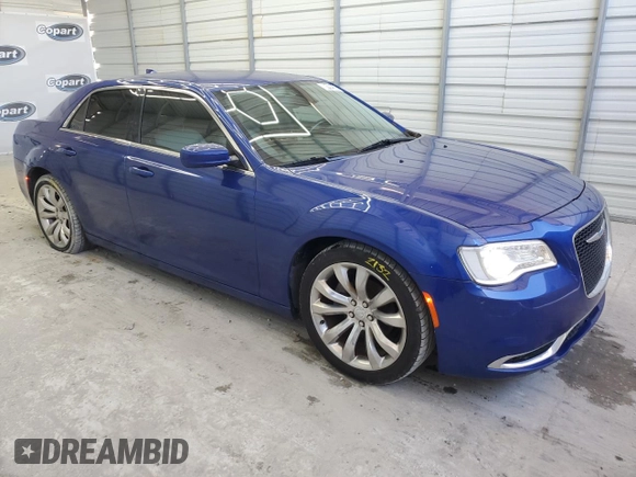 2018 Chrysler 300 Touring L with VIN 2C3CCAAG7JH257941, listed as a Copart auction lot 80192534 with 71,699 mi miles and Clean Title. Bid and sale history available at carsss.com. Image 4.