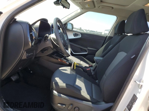 2023 Kia Soul LX with VIN KNDJ23AU5P7861158, listed as a Copart auction lot 52641165 with 26,273 mi miles and Salvage Title. Bid and sale history available at DreamBid. Image 7.