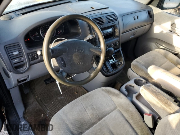 2005 Kia Sedona LX with VIN KNDUP131056640057, listed as a Copart auction lot 72153844 with 192,136 mi miles and Salvage Title. Bid and sale history available at carsss.com. Image 8.