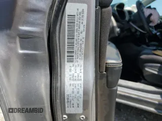 2017 Jeep Cherokee Sport z VIN 1C4PJLAB4HW559931, wystawiony jako Copart lot #58856295 z przebiegiem 86 292 mil mil oraz Szkoda całkowita • Salvage title. Historia ofert i sprzedaży dostępna na DreamBid. Obrazek 14.