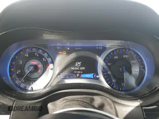 2019 Chrysler 300 S z VIN 2C3CCAGG9KH569347, wystawiony jako Copart lot #55931345 z przebiegiem 101 122 mil mil oraz Szkoda całkowita • Salvage title. Historia ofert i sprzedaży dostępna na DreamBid. Obrazek 9.