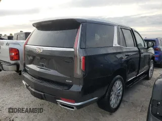 2024 Cadillac Escalade 4WD Premium Luxury z VIN 1GYS4BKL5RR109928, wystawiony jako Copart lot #76373354 z przebiegiem 4 962 mil mil oraz Nie do naprawy • Non repairable. Historia ofert i sprzedaży dostępna na DreamBid. Obrazek 3.