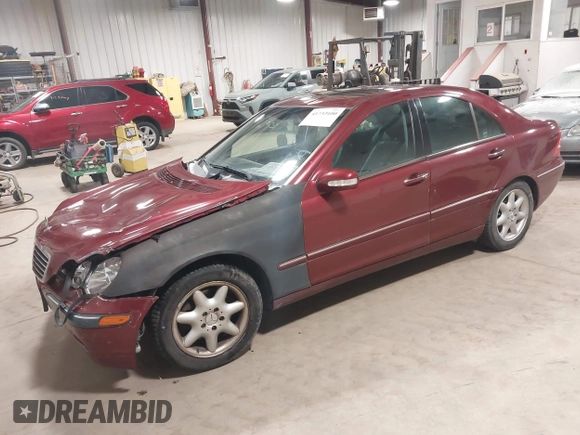2004 Mercedes-Benz C 240 z VIN WDBRF81J64F502864, wystawiony jako IAAI lot #41733100 z przebiegiem 122 817 mil mil oraz . Historia ofert i sprzedaży dostępna na DreamBid. Obrazek 2.