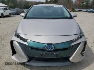 2018 Toyota Prius Plus with VIN JTDKARFP2J3095918, listed as a Copart auction lot 53700165 with 40,543 mi miles and Salvage Title. Bid and sale history available at DreamBid. Image 5.