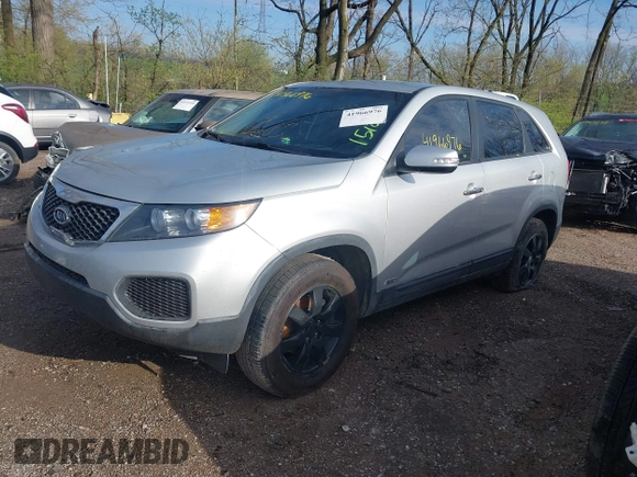 2013 Kia Sorento LX with VIN 5XYKTCA61DG405806, listed as a IAAI auction lot 41966976 with 129,942 mi miles and . Bid and sale history available at DreamBid. Image 2.