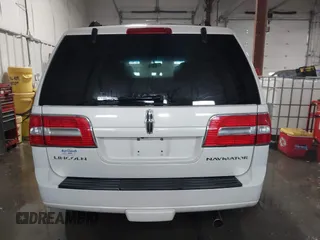 2008 Lincoln Navigator with VIN 5LMFU28528LJ13624, listed as a IAAI auction lot 41359456 with 224,798 mi miles. Bid and sale history available at carsss.com. Image 17.