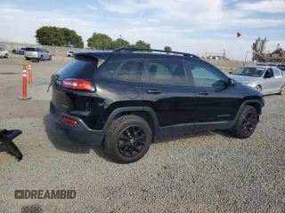 2017 Jeep Cherokee Sport z VIN 1C4PJMAB5HW583337, wystawiony jako Copart lot #58088685 z przebiegiem 130 494 mil mil oraz Szkoda całkowita • Salvage title. Historia ofert i sprzedaży dostępna na DreamBid. Obrazek 3.