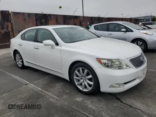 2008 Lexus LS 460 z VIN JTHBL46F285056490, wystawiony jako Copart lot #60753435 z przebiegiem 136 697 mil mil oraz Czysty tytuł • Clean title. Historia ofert i sprzedaży dostępna na DreamBid. Obrazek 4.