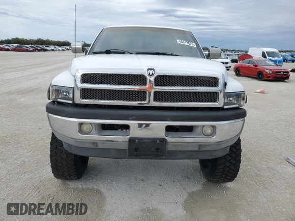 1995 Dodge 2500 with VIN 1B7KF26C9SS304696, listed as a Copart auction lot 46612625 with 217,760 mi miles and Salvage Title. Bid and sale history available at carsss.com. Image 5.