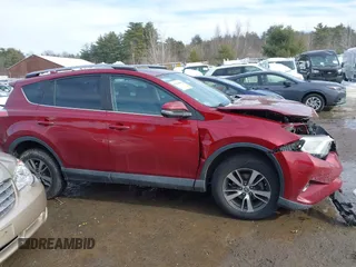 2018 Toyota RAV4 XLE with VIN 2T3RFREV1JW778612, listed as a IAAI auction lot 41664082 with 92,417 mi miles. Bid and sale history available at carsss.com. Image 13.