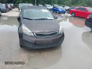 2013 Kia Rio EX с VIN KNADN4A33D6125111, выставлен на аукционе IAAI как лот 42488963 с пробегом 157 357 миль миль и . История ставок и продаж доступна на DreamBid. Изображение 6.
