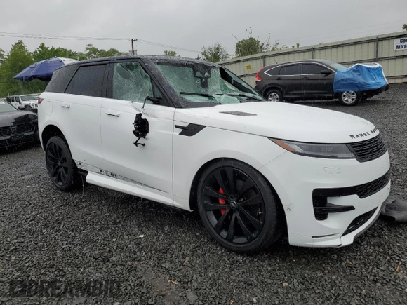 2024 Land Rover Range Rover Sport Dynamic SE with VIN SAL1L9FU7RA410210, listed as a Copart auction lot 56207195 with 14,651 mi miles and Salvage title. Bid and sale history available at DreamBid. Image 4.