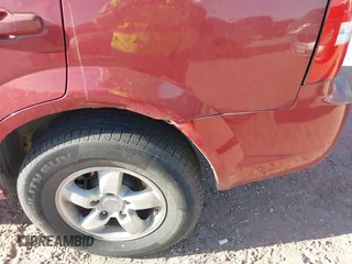 2008 Kia Sorento LX z VIN KNDJC735085807452, wystawiony jako IAAI lot #42284048 z przebiegiem 169 372 mil mil oraz . Historia ofert i sprzedaży dostępna na DreamBid. Obrazek 6.
