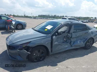 2022 Hyundai Elantra SEL with VIN KMHLM4AG0NU311475, listed as a IAAI auction lot 41897686 with 25,488 mi miles and . Bid and sale history available at DreamBid. Image 6.