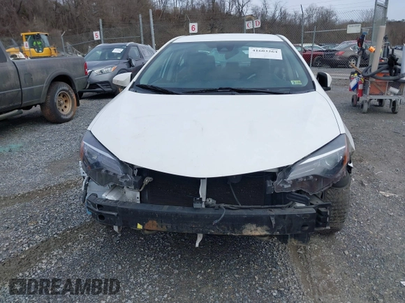 2018 Toyota Corolla L z VIN 5YFBURHE7JP840916, wystawiony jako IAAI lot #41603264 z przebiegiem 218 028 mil mil oraz . Historia ofert i sprzedaży dostępna na DreamBid. Obrazek 12.