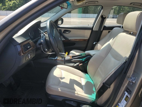 2011 BMW 3 Series 328i with VIN WBAPH5C55BA440544, listed as a Copart auction lot 61557015 with 135,252 mi miles and Salvage title. Bid and sale history available at DreamBid. Image 7.