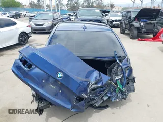 2020 BMW 3 Series 330i z VIN 3MW5R1J07L8B25522, wystawiony jako IAAI lot #41979589 z przebiegiem Nie podano mil oraz . Historia ofert i sprzedaży dostępna na DreamBid. Obrazek 16.