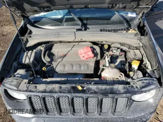 2020 Jeep Renegade North Edition with VIN ZACNJBAB0LPL57205, listed as a Copart auction lot 43840375 with 28,249 mi miles and Salvage title. Bid and sale history available at DreamBid. Image 13.