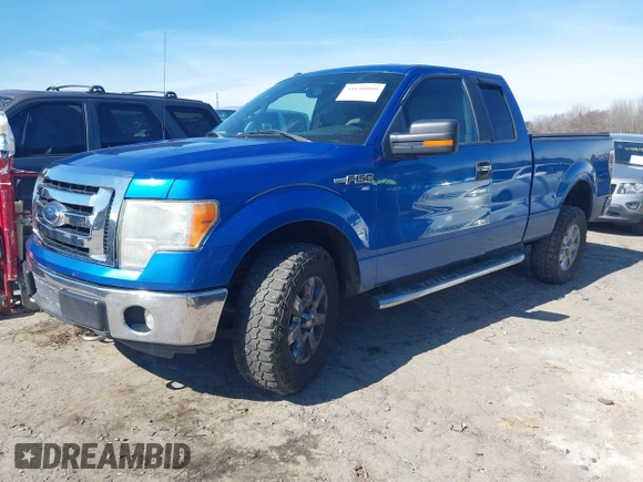 2014 Ford F-150 XL with VIN 1FTFX1EF2EFC25761, listed as a IAAI auction lot 41610999 with 265,989 mi miles. Bid and sale history available at carsss.com. Image 2.