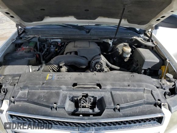2007 Chevrolet Suburban LTZ z VIN 3GNFC16J57G133101, wystawiony jako Copart lot #58962725 z przebiegiem 52 956 mil mil oraz Szkoda całkowita • Salvage title. Historia ofert i sprzedaży dostępna na DreamBid. Obrazek 12.