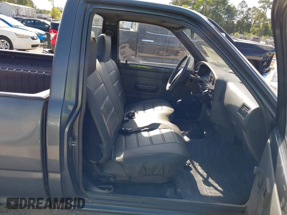 1992 Toyota Pickup with VIN JT4RN81AXN0100712, listed as a IAAI auction lot 42016872 with 124,997 mi miles and . Bid and sale history available at DreamBid. Image 5.