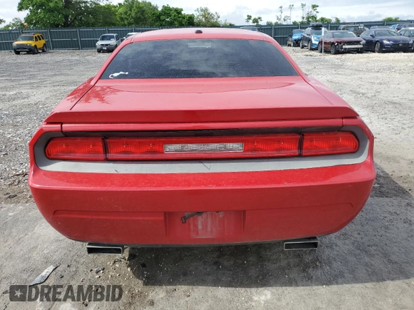 2012 Dodge Challenger R/T z VIN 2C3CDYBT4CH149958, wystawiony jako Copart lot #56369015 z przebiegiem 102 452 mil mil oraz Szkoda całkowita • Salvage title. Historia ofert i sprzedaży dostępna na DreamBid. Obrazek 6.