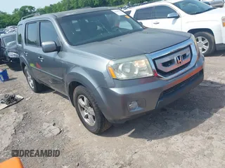 2009 Honda Pilot EX-L with VIN 5FNYF48569B050795, listed as a IAAI auction lot 42149732 with 281,504 mi miles. Bid and sale history available at carsss.com. Image 1.