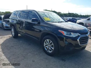 2020 Chevrolet Traverse LS with VIN 1GNERFKW5LJ271979, listed as a IAAI auction lot 41668357 with 89,817 mi miles. Bid and sale history available at carsss.com. Image 1.