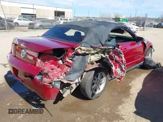 2007 Ford Mustang Deluxe with VIN 1ZVFT84N375278973, listed as a IAAI auction lot 41649628 with Not Provided miles and . Bid and sale history available at carsss.com. Image 4.