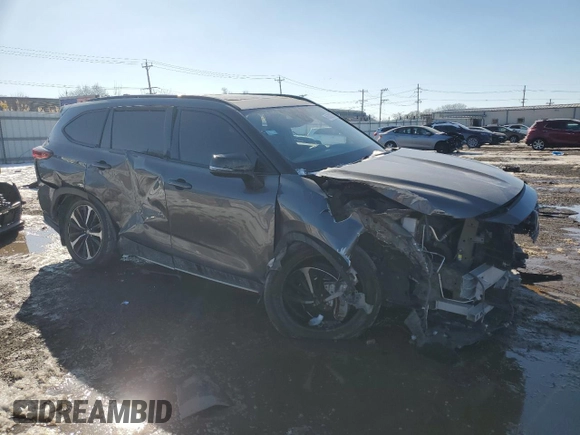 2021 Toyota Highlander XSE with VIN 5TDJZRBH4MS159074, listed as a Copart auction lot 46300285 with 61,541 mi miles and Salvage title. Bid and sale history available at DreamBid. Image 4.
