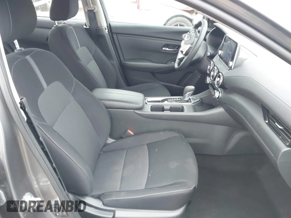 2024 Nissan Sentra SV with VIN 3N1AB8CV0RY261350, listed as a IAAI auction lot 42346567 with 21,993 mi miles and . Bid and sale history available at DreamBid. Image 5.