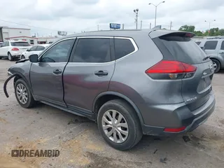 2017 Nissan Rogue SV z VIN KNMAT2MV7HP607531, wystawiony jako IAAI lot #42134855 z przebiegiem 163 810 mil mil oraz . Historia ofert i sprzedaży dostępna na DreamBid. Obrazek 3.