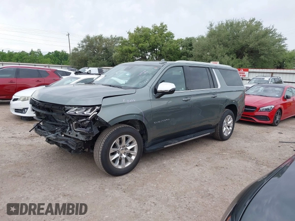 2023 Chevrolet Suburban Premier z VIN 1GNSCFKD8PR362870, wystawiony jako IAAI lot #42148476 z przebiegiem 54 983 mil mil oraz . Historia ofert i sprzedaży dostępna na DreamBid. Obrazek 20.