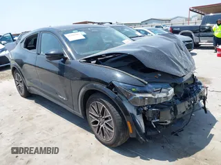 2024 Ford Mustang Mach-E Premium z VIN 3FMTK3SU6RMA04875, wystawiony jako IAAI lot #42296785 z przebiegiem 17 340 mil mil oraz . Historia ofert i sprzedaży dostępna na DreamBid. Obrazek 1.