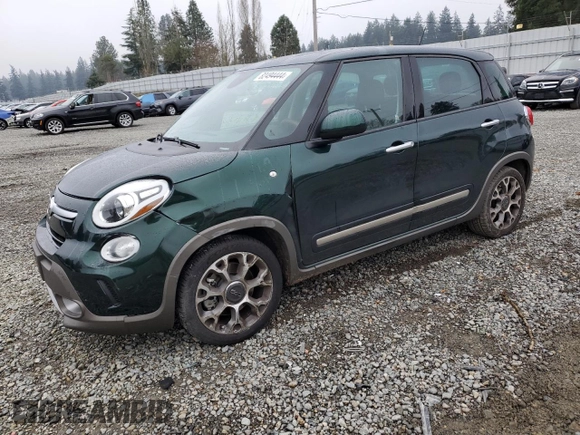 2014 FIAT 500L Trekking with VIN ZFBCFADH7EZ019538, listed as a Copart auction lot 82494444 with 18,550 mi miles and Salvage Title. Bid and sale history available at carsss.com. Image 1.